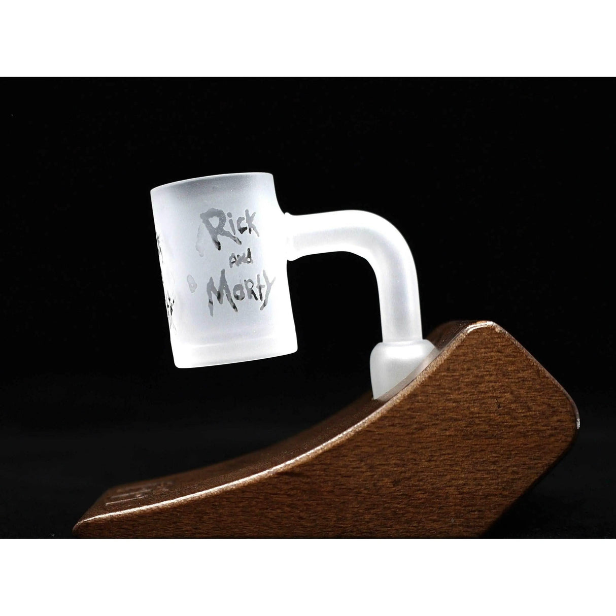 14 mm different Caracter Design Quartz Banger - SmokeMEGA