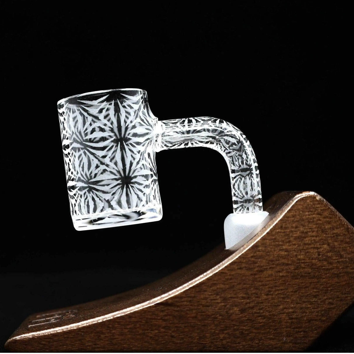 14 mm different Caracter Design Quartz Banger - SmokeMEGA