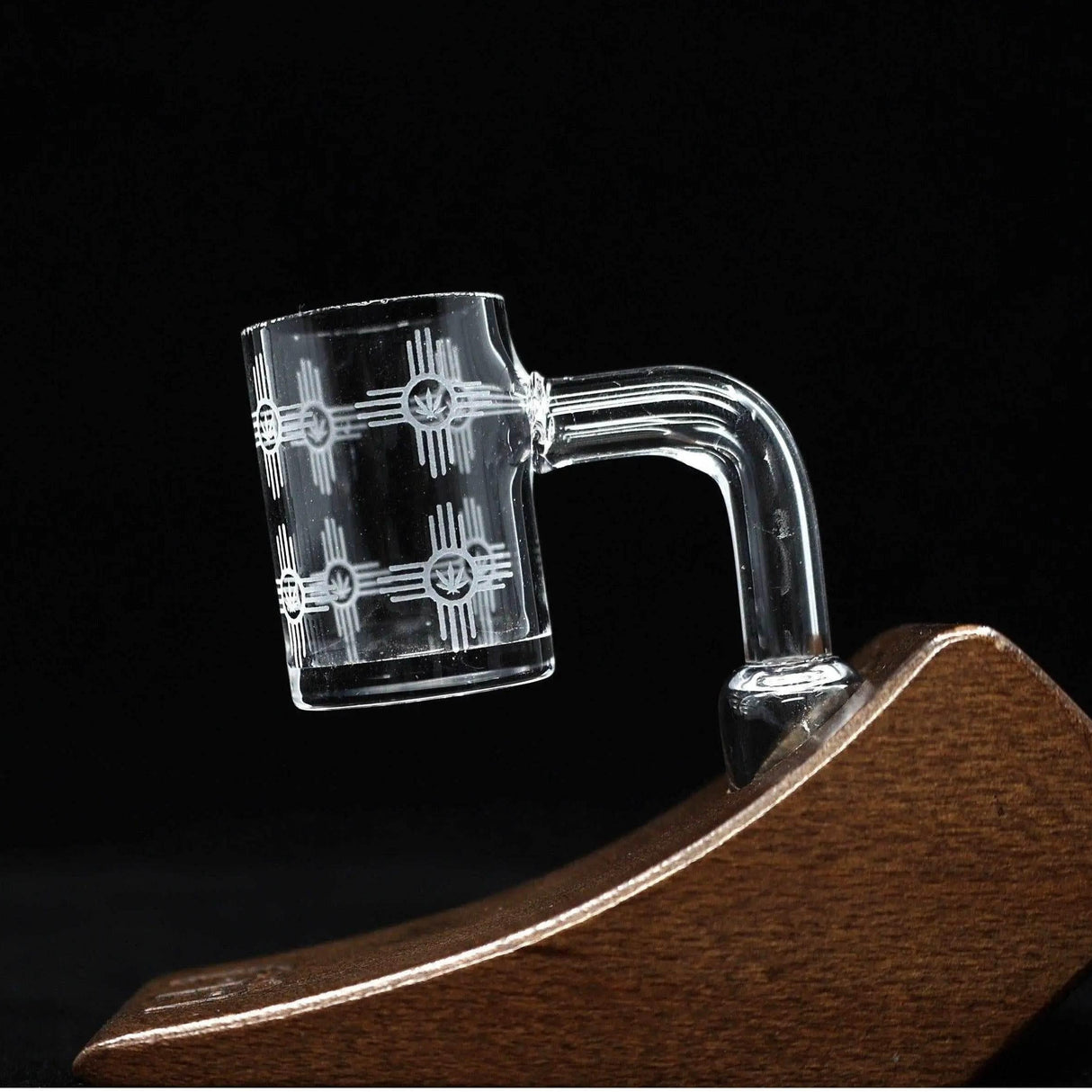 14 mm different Caracter Design Quartz Banger - SmokeMEGA
