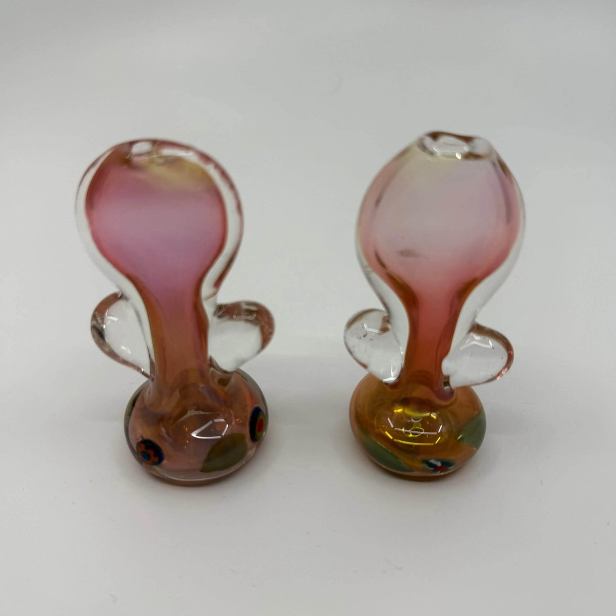 Bee Hand pipe one hitter - SmokeMEGA