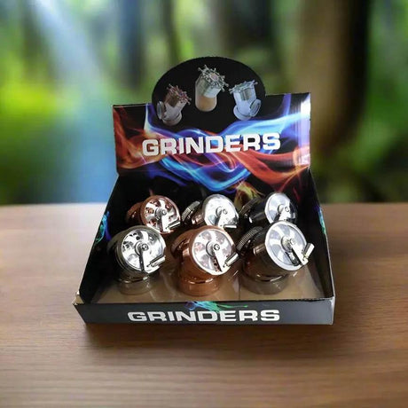 Grinder | Hand Crank 4 Parts Mill Grinder - SmokeMEGA