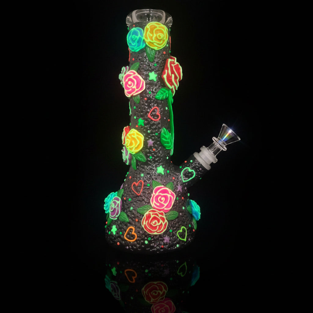 Mysterious Island loving smoking Bong Glow in the dark (limited edition) - SmokeMEGA