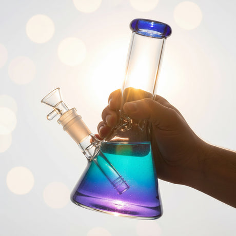 SK-173 8" glass mini beaker ice bong with compact design and high-quality borosilicate glass.