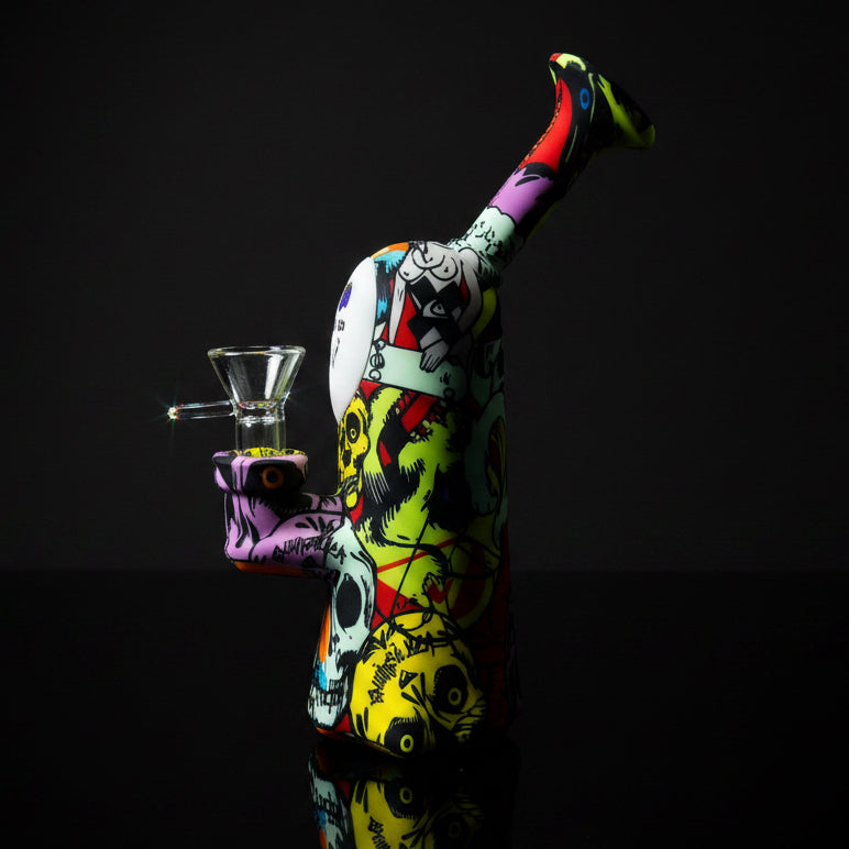 Spirited Away Bong, No face (Kaonashi) Silicon pipe - SmokeMEGA