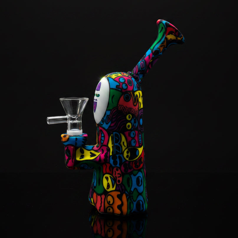 Spirited Away Bong, No face (Kaonashi) Silicon pipe - SmokeMEGA