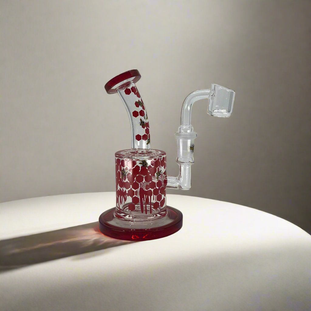 Honey bee dab rig for enhanced dabbing experience.