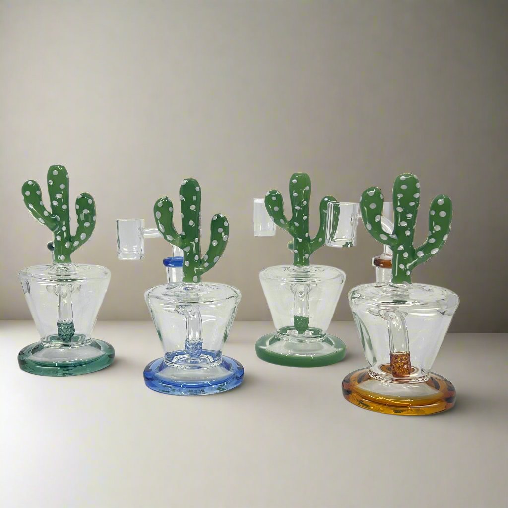 Cactus dab rig with cactus design in glass, enhances smoking experience.