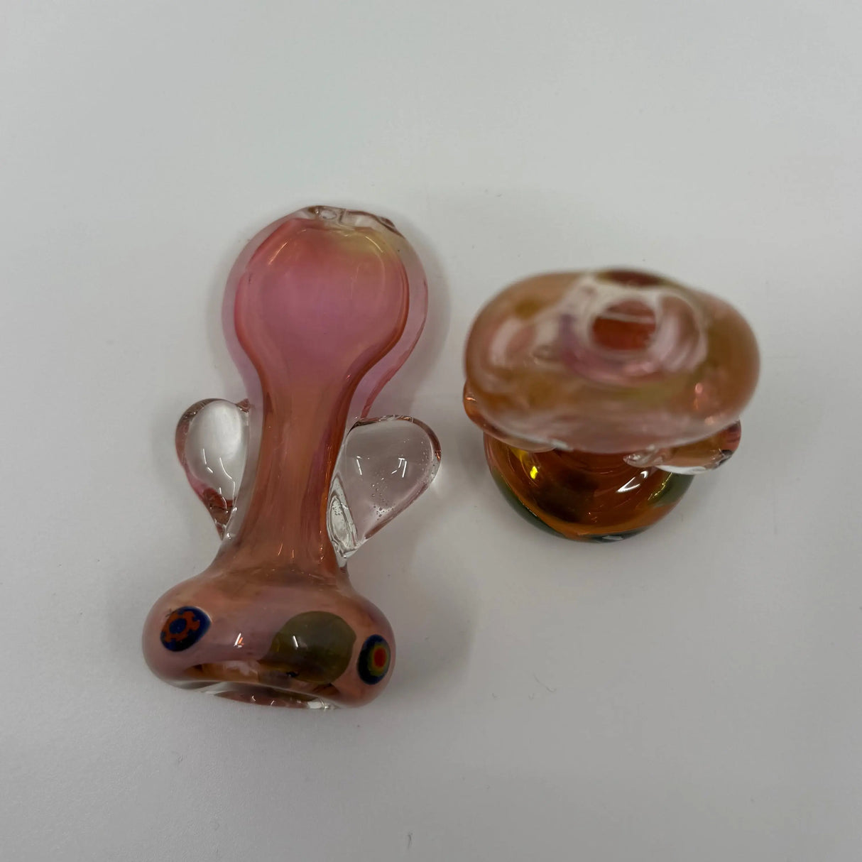 Bee Hand pipe one hitter SmokeMEGA