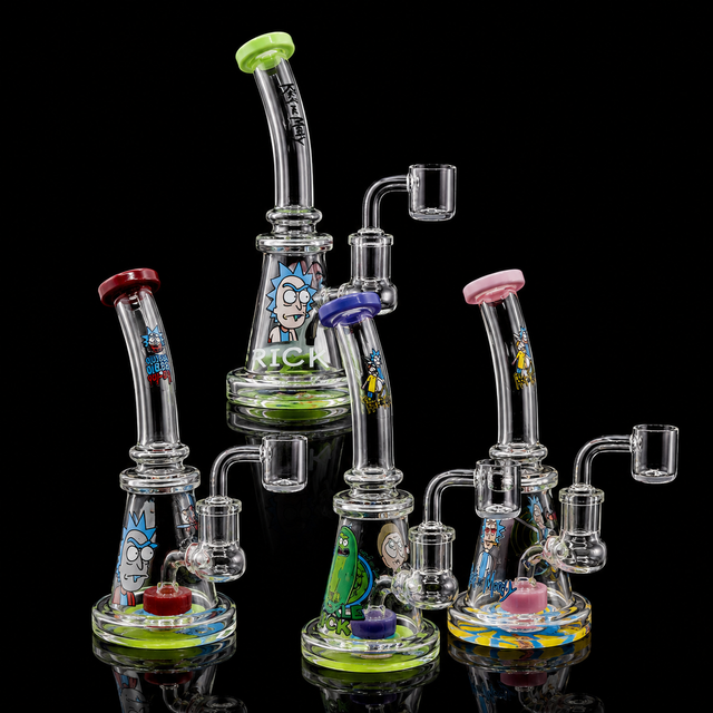 8 Inch Character Art Bent Neck Dab Rig | SmokeMEGA