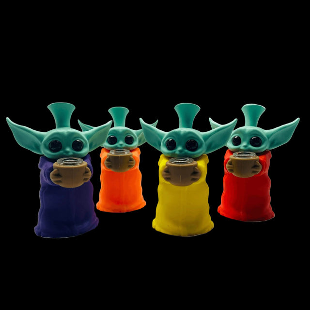 Grafitti Yoda Silicone Rig - SmokeMEGA